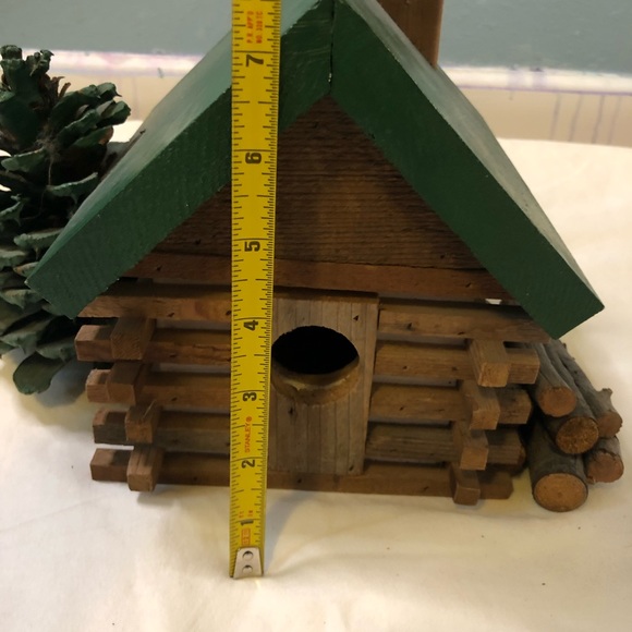 Handmade Log Cabin “Into The Woods” Birdhouse. Never Used - Picture 7 of 10